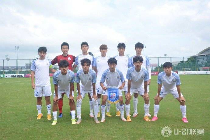 三笘薫成为英超中直接参与进球最多的日本球员布莱顿2-1战胜布伦特福德的比赛中，日本边锋三笘薫再次为队友送上助攻。